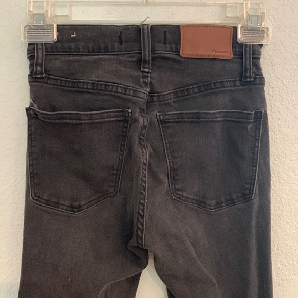 Black Madewell Distressed High-Rise Skinny Jeans Raw Hem - Picture 9 of 9